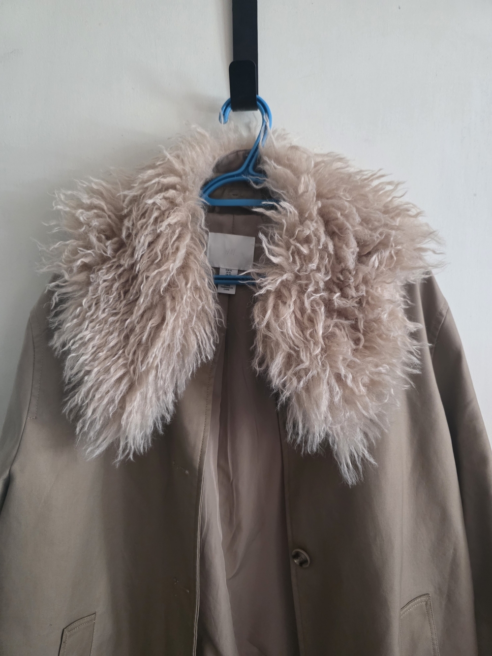 H&M Beige Trench Coat with Plush Faux Fur Collar